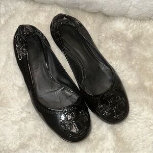 Tory Burch Black patten leather flats size 9